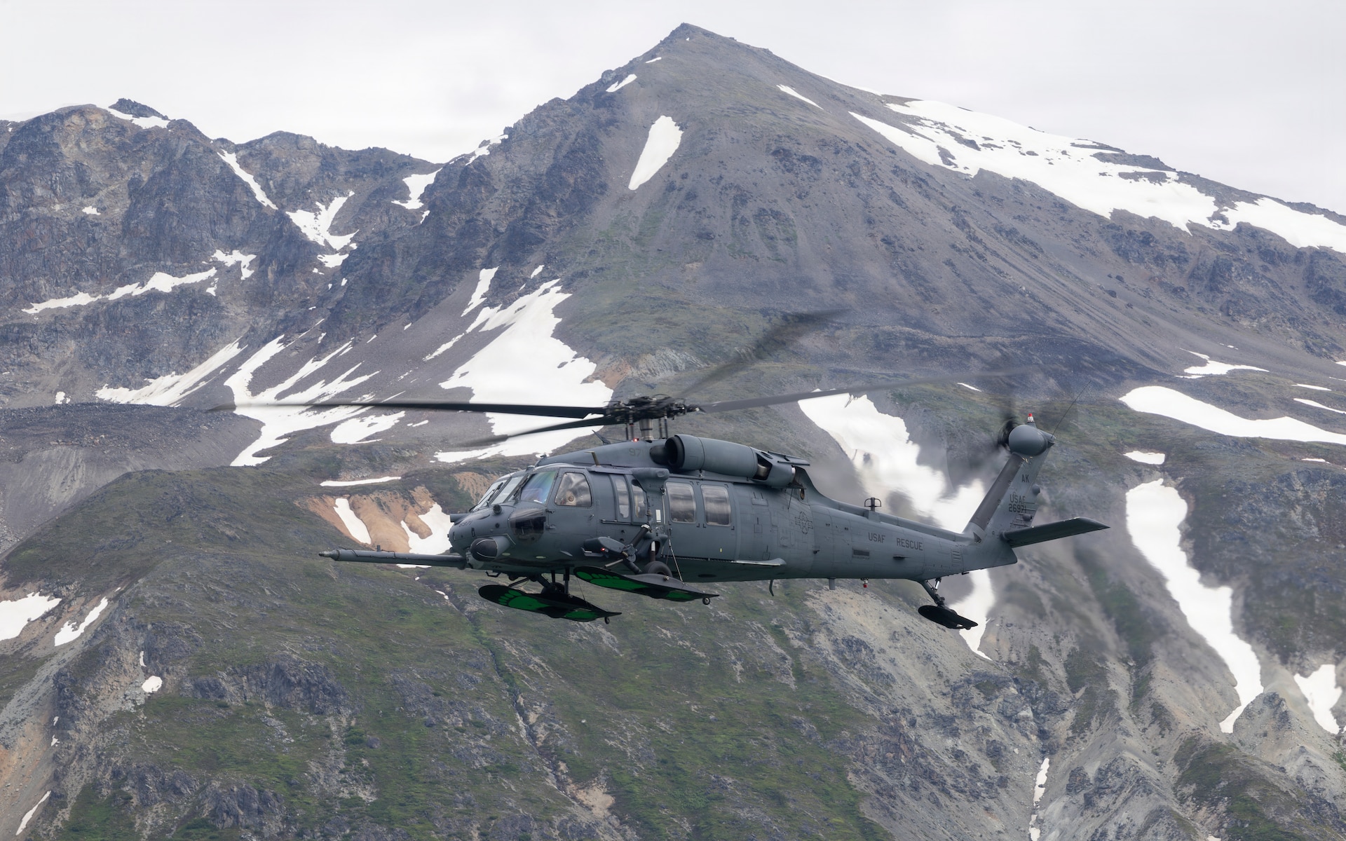 176th Wing flies last Pave Hawk mission, fully transitions to Jolly Green