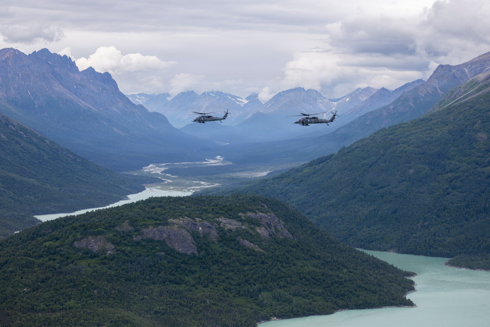 176th Wing flies last Pave Hawk mission, fully transitions to Jolly Green