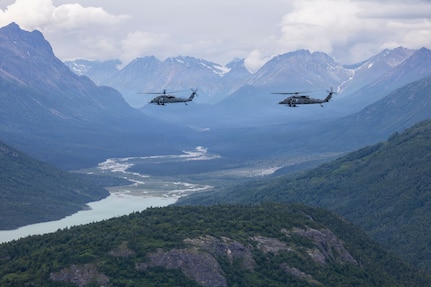 176th Wing flies last Pave Hawk mission, fully transitions to Jolly Green