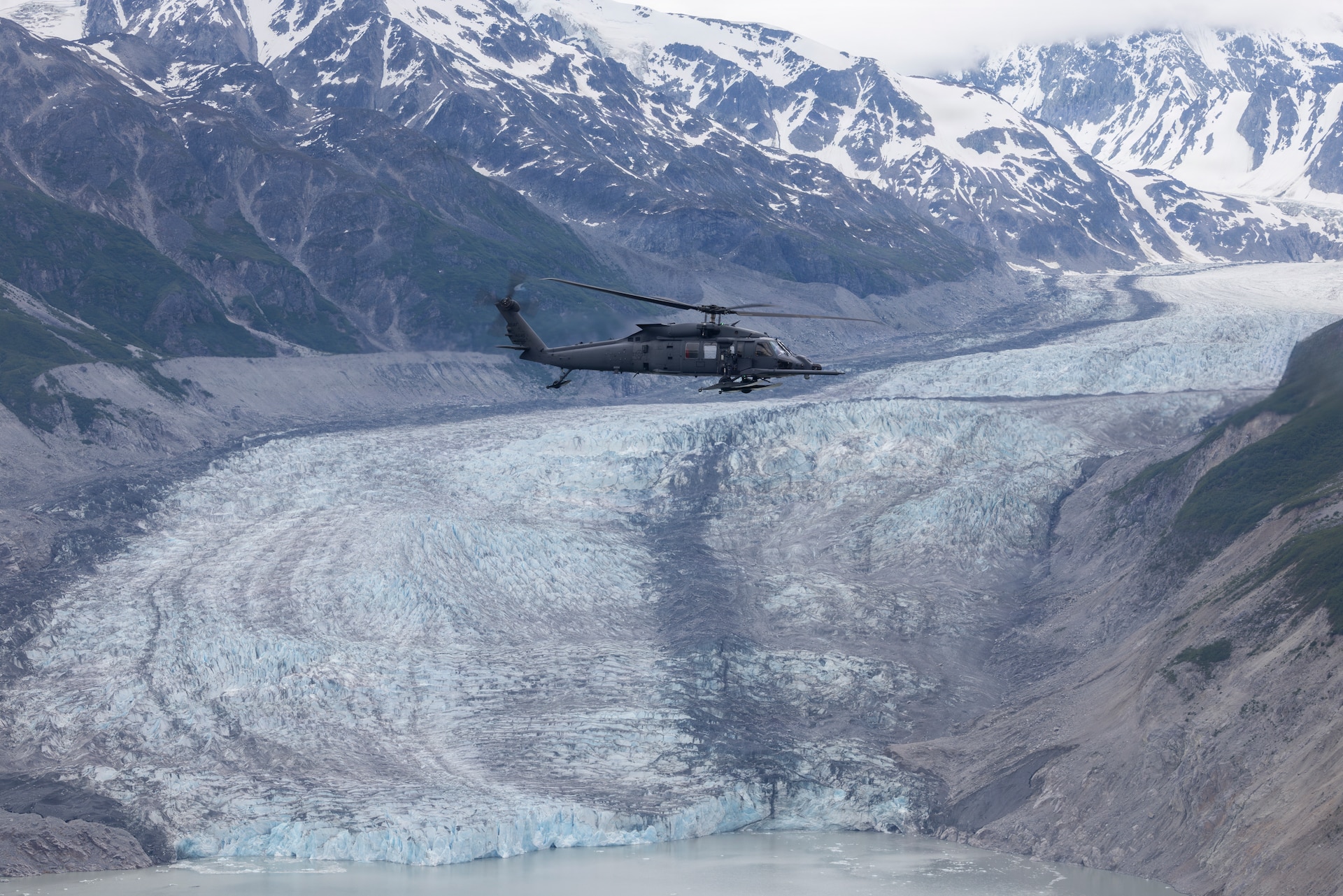 176th Wing flies last Pave Hawk mission, fully transitions to Jolly Green