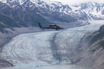 176th Wing flies last Pave Hawk mission, fully transitions to Jolly Green