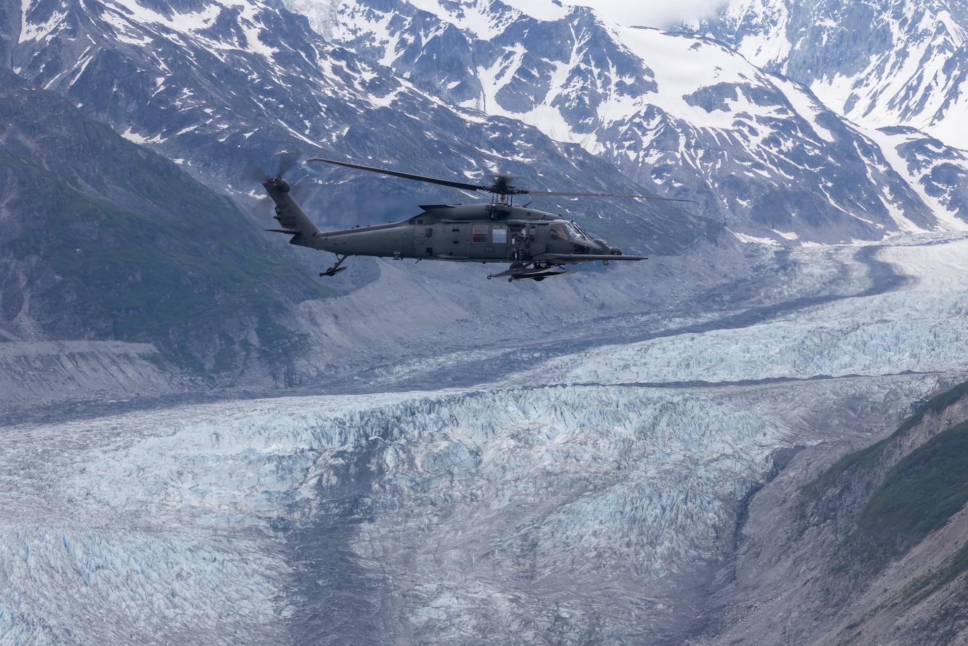 176th Wing flies last Pave Hawk mission, fully transitions to Jolly Green