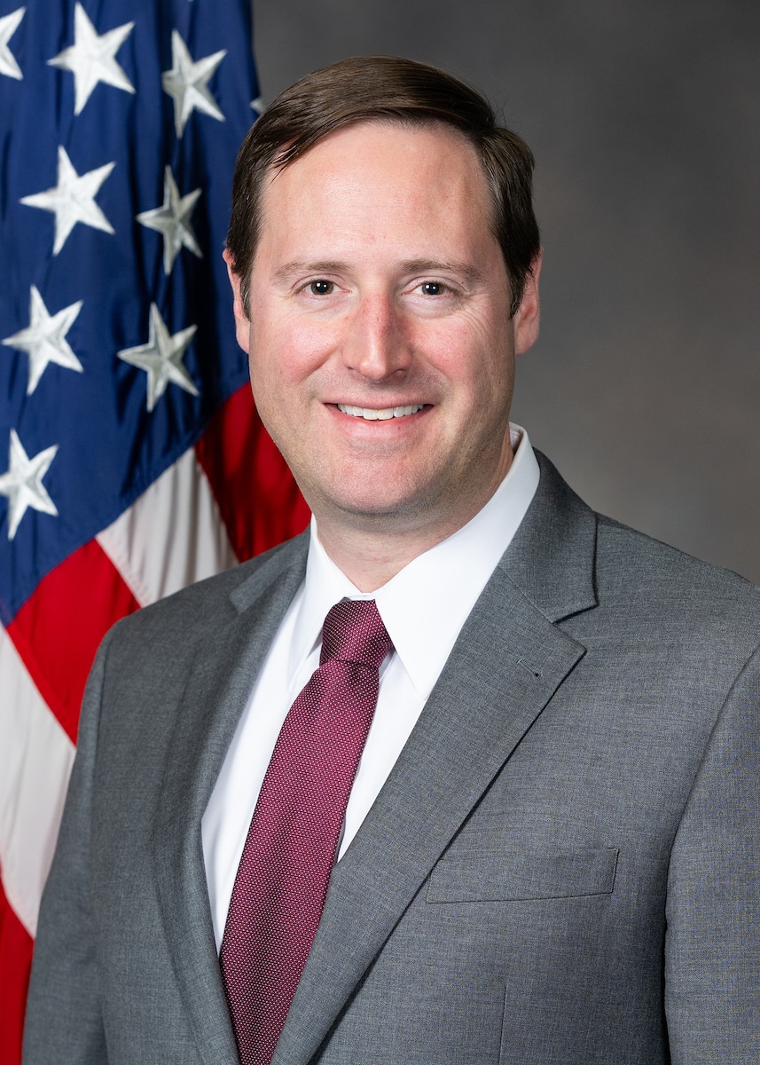 This is the official photo of Sean W. Mack.