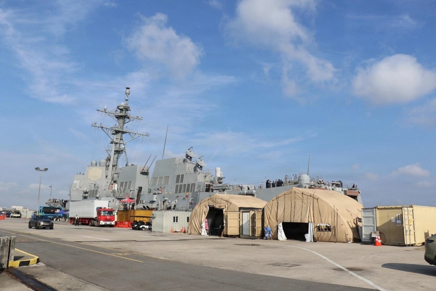 USS Pinckney departs Singapore after ship repair and maintenance exercise