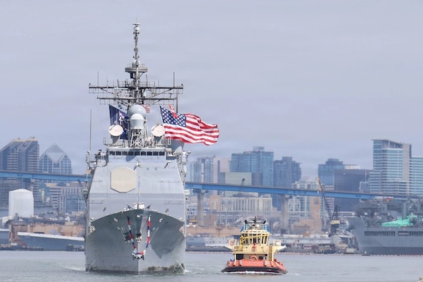 USS Lake Erie (CG 70) Returns to Homeport Following Deployment