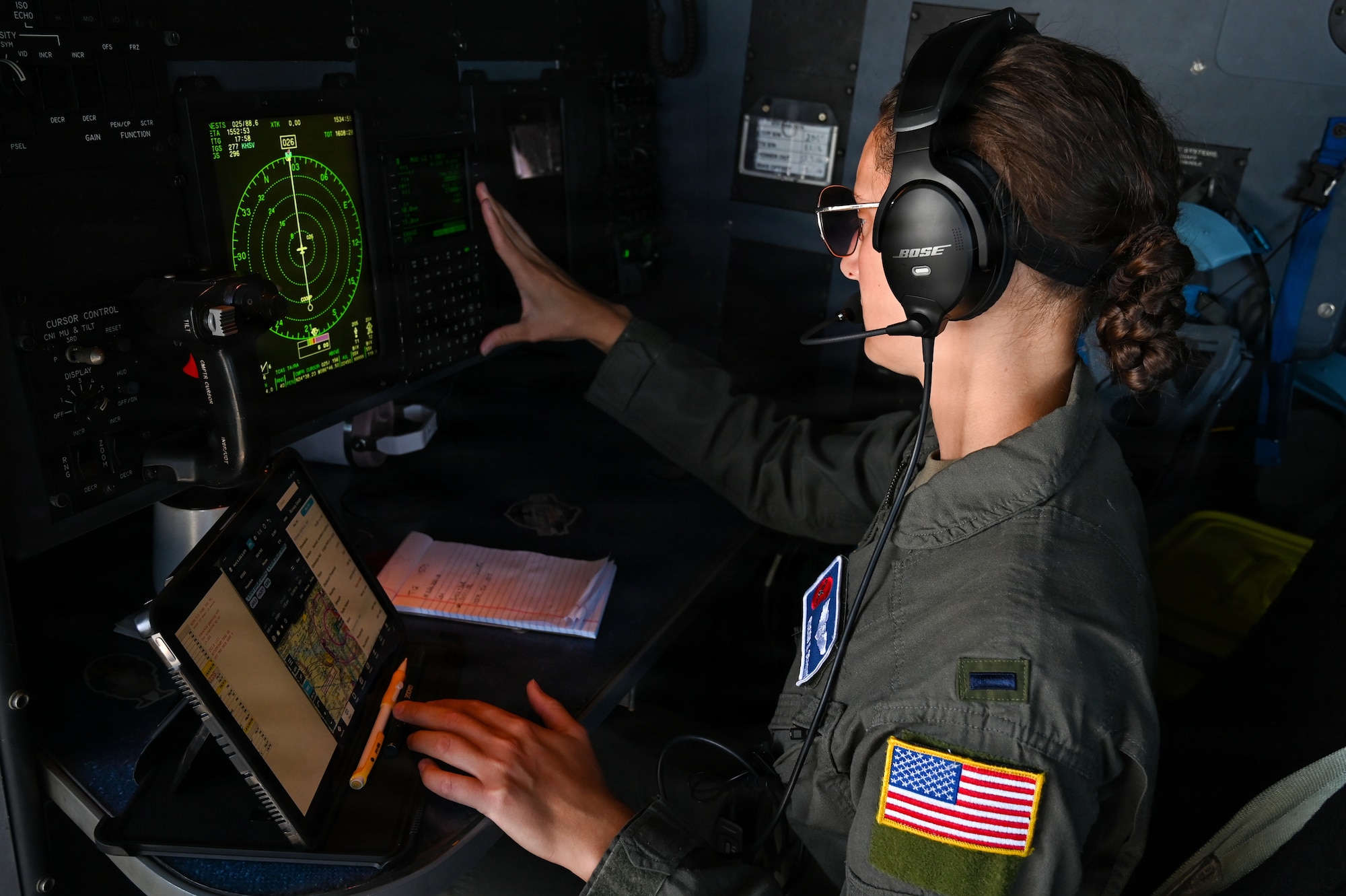 Navigator inputs coordinates during a flight