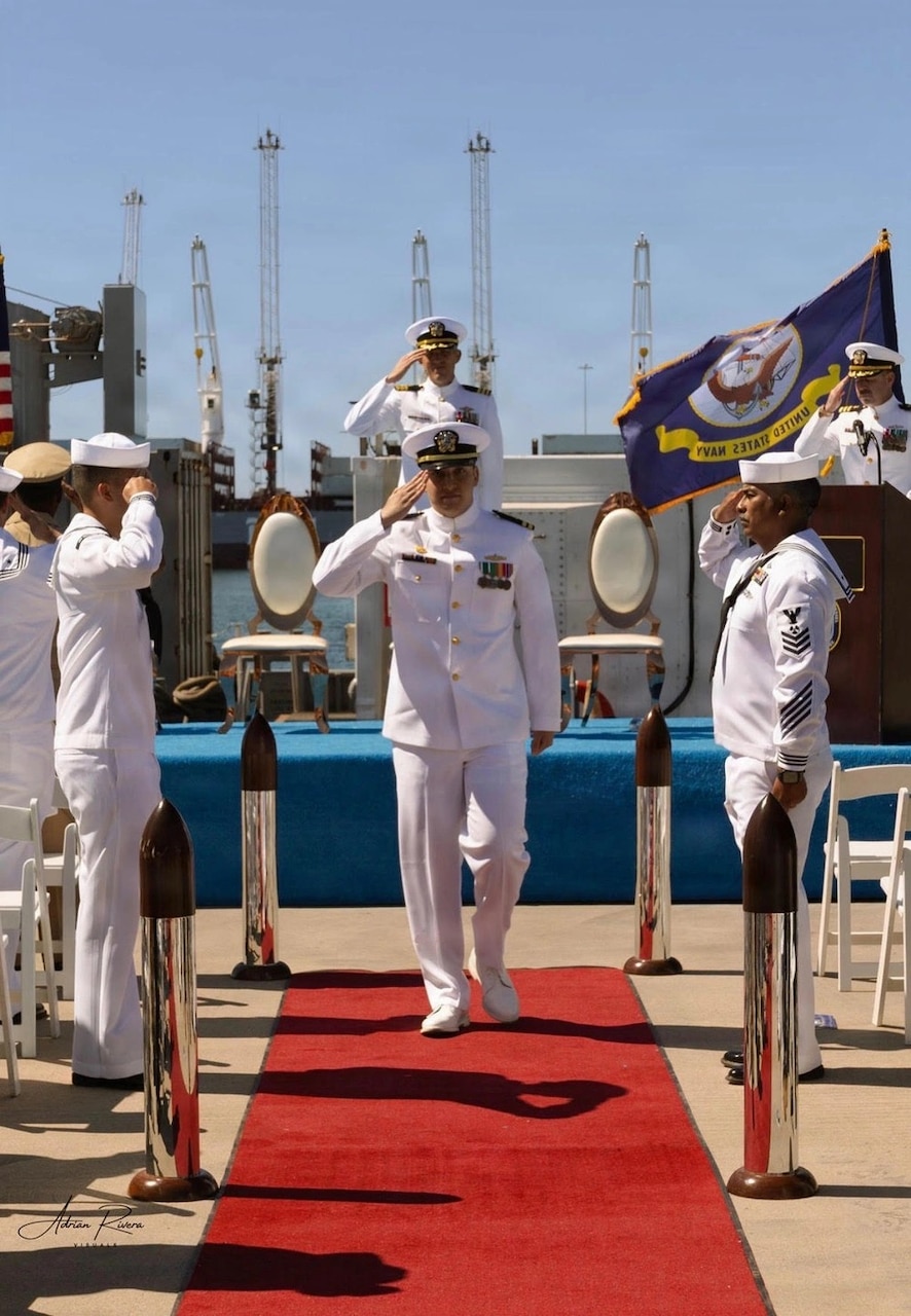 Unmanned Surface Vessel Division 12 Holds Assumption of Command Ceremony