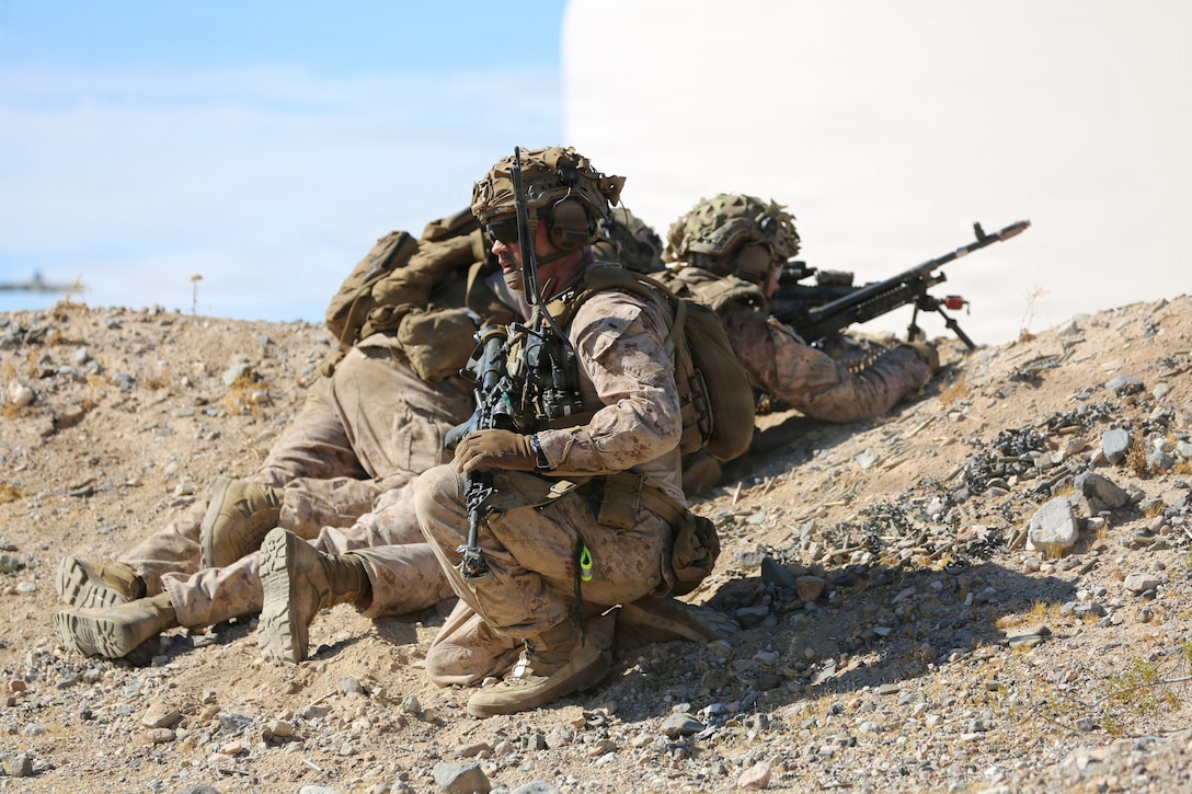 U.S. Marines with Battalion Landing Team 2/4, 13th Marine Expeditionary Unit, execute a vertical assault raid as part of routine training at Marine Corps Logistics Base Barstow, California, Aug. 17, 2026. The 13th MEU and the Makin Island Amphibious Ready Group are underway and conducting routine operations in the U.S. 3rd Fleet area of operations to enhance their combined Navy-Marine Corps readiness and lethality. (U.S. Marine Corps photo by Katherine Cortez)
