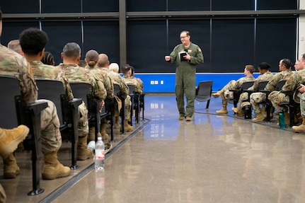 Col. Jeffrey Urges Alamo Wing Airmen to "Teach The Next Generation" in Farewell Address