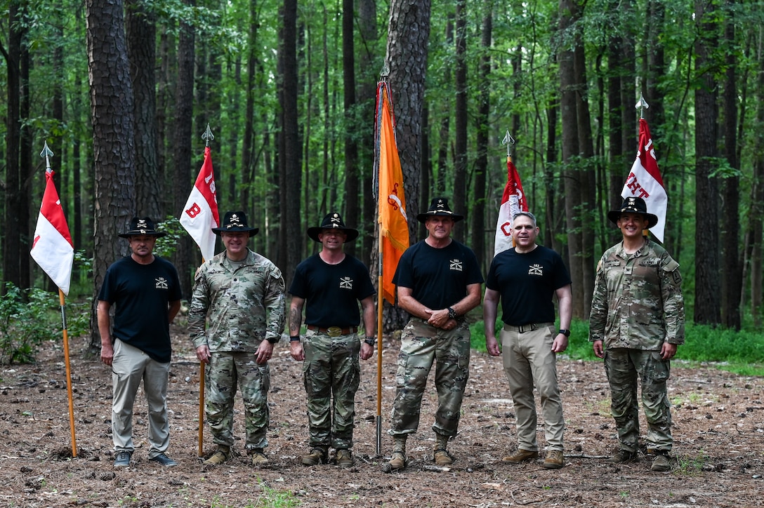 2-183rd Cavalry cases colors after more than two decades of service