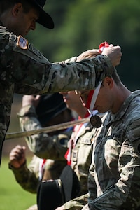 2-183rd Cavalry cases colors after more than two decades of service