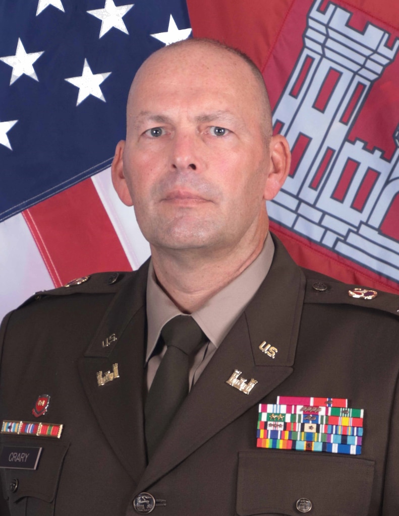 Official photo of Colonel Christopher Crary
