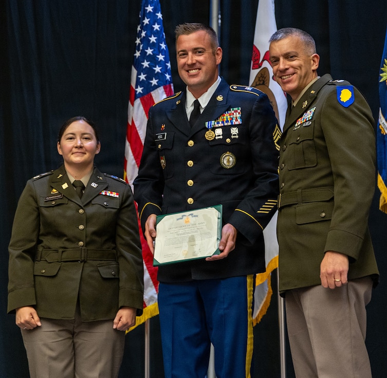 Sgt. 1st Class Coire Reel of Sparta, Illinois, was awarded the Physical Fitness award for Illinois Army National Guard Officer Candidate School Class 71-26.