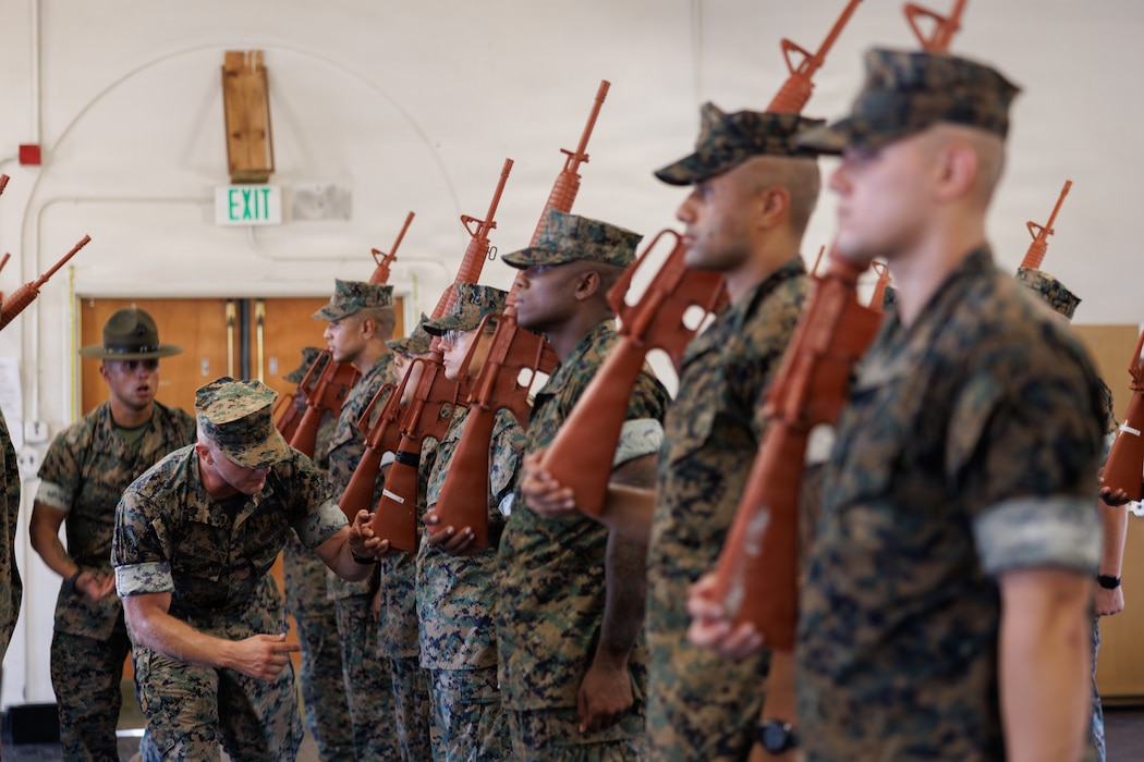 Drill Instructor School Squad Bay Procedures