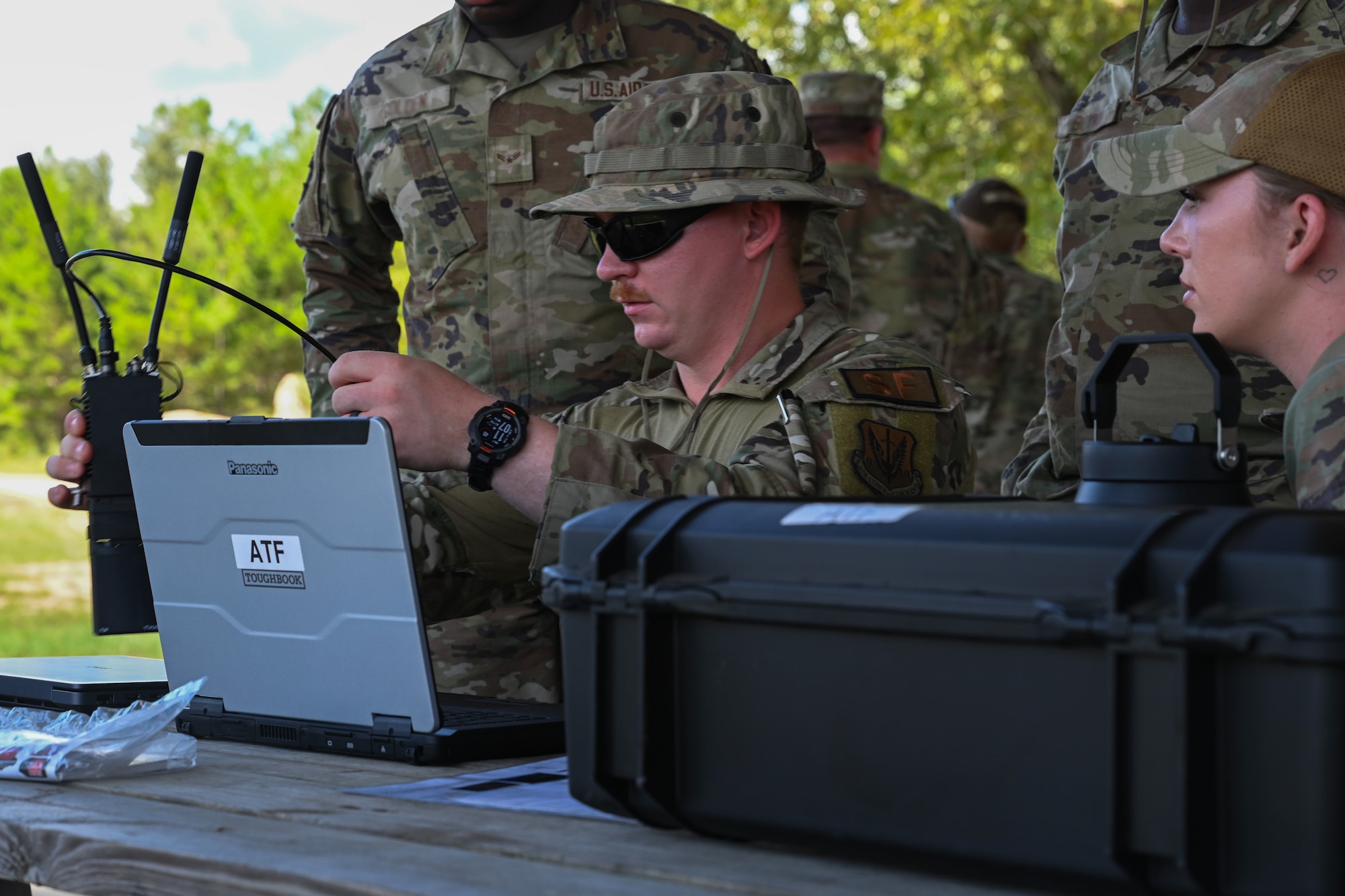 Airmen assigned to the 31st Air Task Force participate in counter-small unmanned aerial system defense training near Hurlburt Field, Florida, Aug. 7, 2026. This training is part of the 31st ATF’s effort to refine a layered counter-sUAS capability tailored for a Unit of Action. (U.S. Air Force photo by Staff Sgt. Ty Pilgrim)