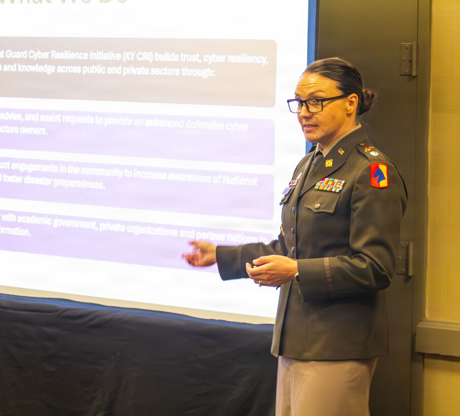 U.S. Army Lt. Col. Dayna Sanders speaks to local leaders at the 2026 Governor's Local Issues Conference in Louisville, Kentucky, Aug. 20.