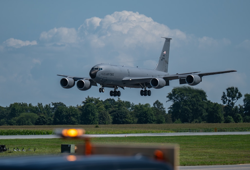 A U.S. Air Force KC-135 Stratotanker aircraft lands at London International Airport, Ontario, Aug. 21, 2026. During Airshow London 2026, the demo team showcased the KC-135’s capabilities and the precision required to operate it. (U.S. Air Force photo by Airman 1st Class Emma Wright)