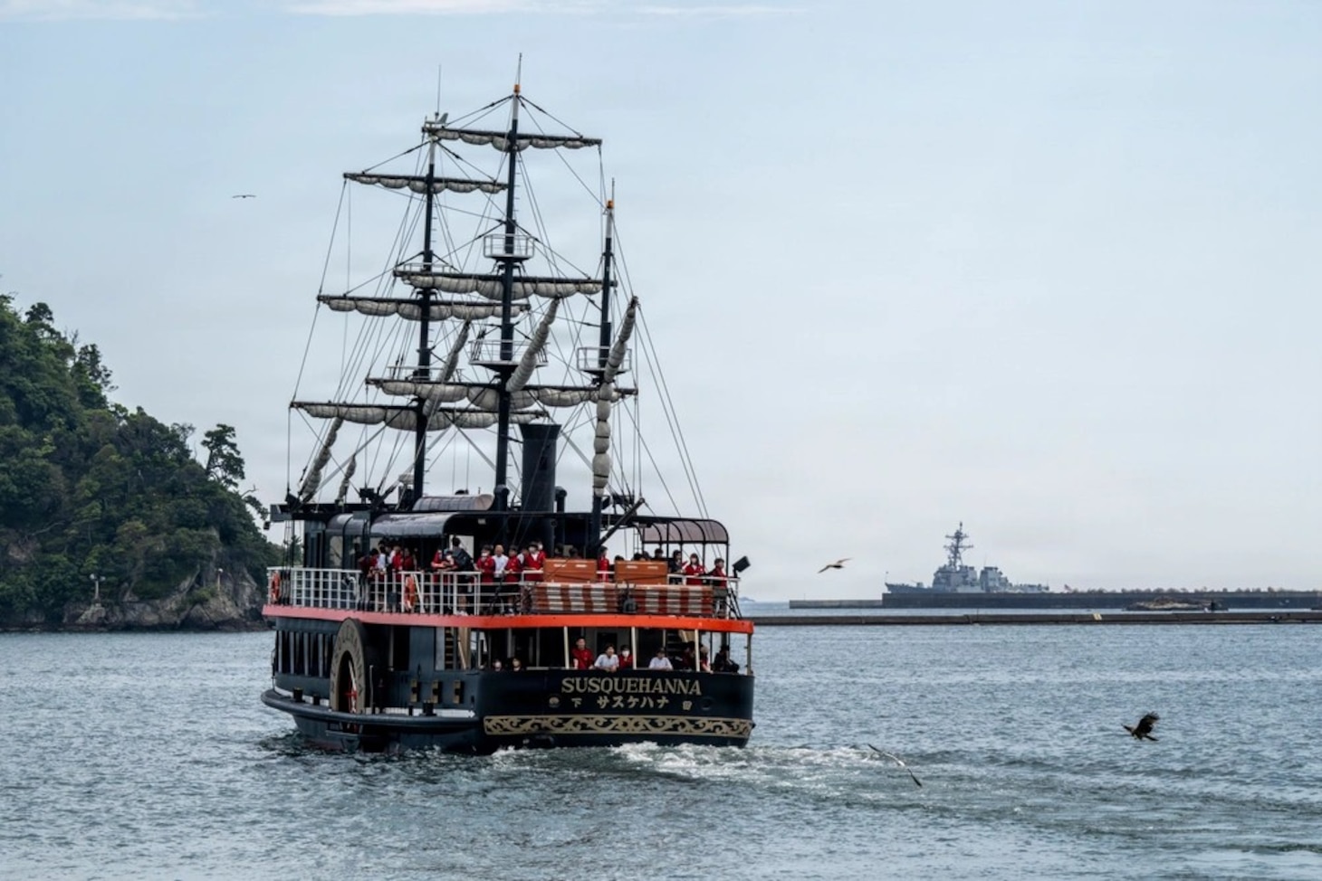 USS Howard (DDG 83) arrives at Shimoda, Japan for 87th annual Black Ship Festival