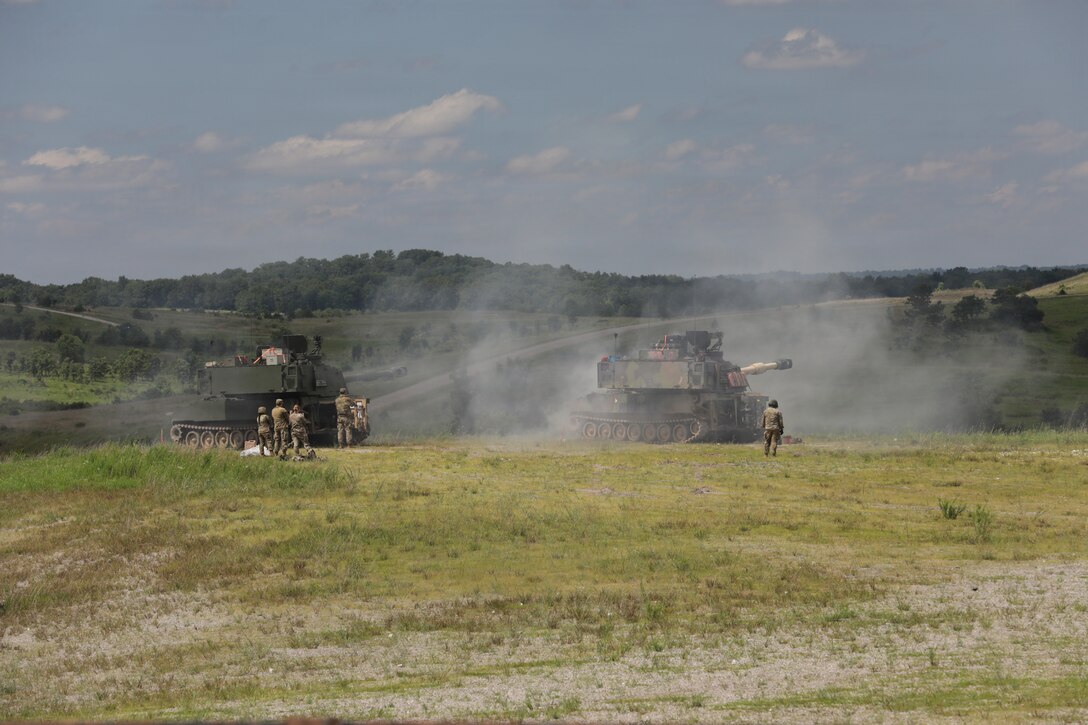 Kentucky Army National Guard Soldiers with the 38th Infantry Division Artillery host civilian employers during an Employer Support of the Guard and Reserve Boss Lift at Fort Knox, Kentucky, June 12, 2026.