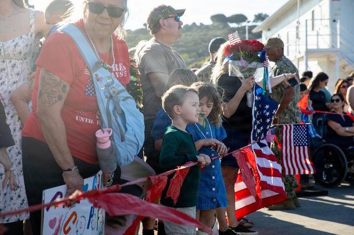 NAVAL BASE POINT LOMA, Calif. (Jan. 30, 2026) - Families celebrate as Los Angeles-class fast-attack submarine USS Greeneville (SSN 772) returns to Naval Base Point Loma following a deployment to the U.S. Indo-Pacific Command area of responsibility, Jan. 30, 2026. Greeneville is assigned to Commander, Submarine Squadron 11, home to four Los Angeles-class fast-attack submarines, which are capable of supporting various missions, including anti-submarine warfare, anti-ship warfare, strike warfare and intelligence, surveillance and reconnaissance. (U.S. Navy photo by Mass Communication Specialist 2nd Class Rashan Jefferson)
