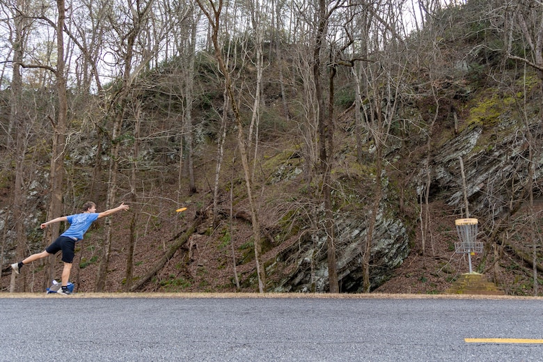 Man playing Disc Golf