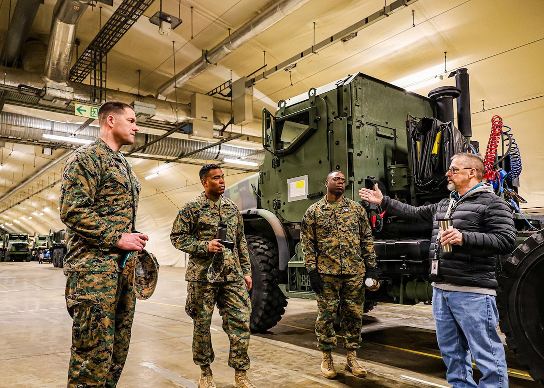 Cave Draw Preps Marines for Cold Response in Norway