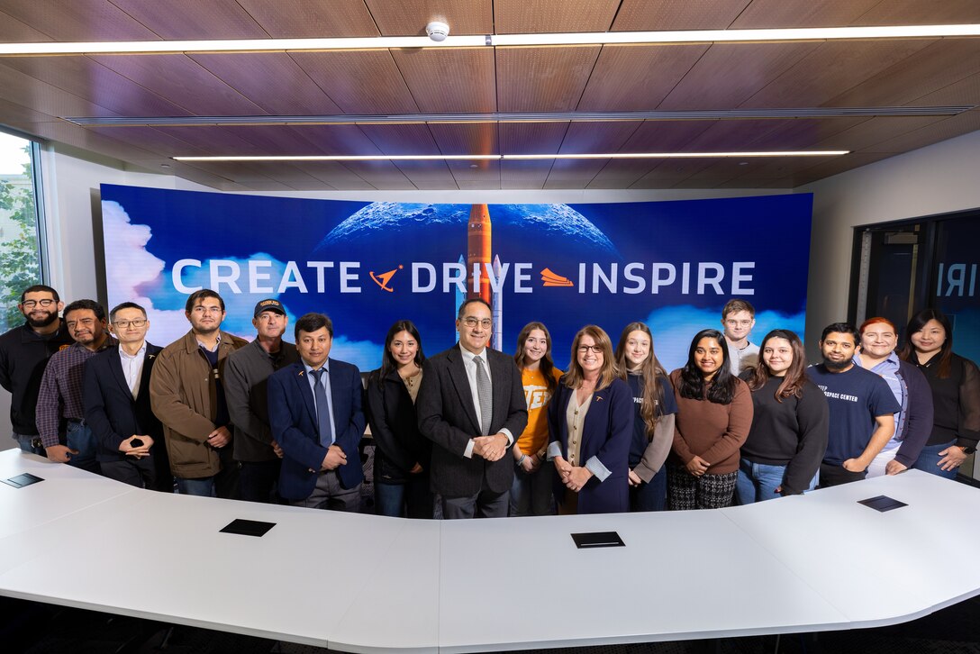 ERDC’s Construction Engineering Research Lab (CERL) and the University of Texas at El Paso (UTEP) teams that were involved in the successful EPA signing event.