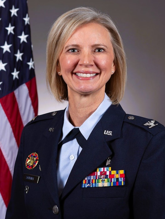 This is the official portrait of Col. Jennifer Schmidt.