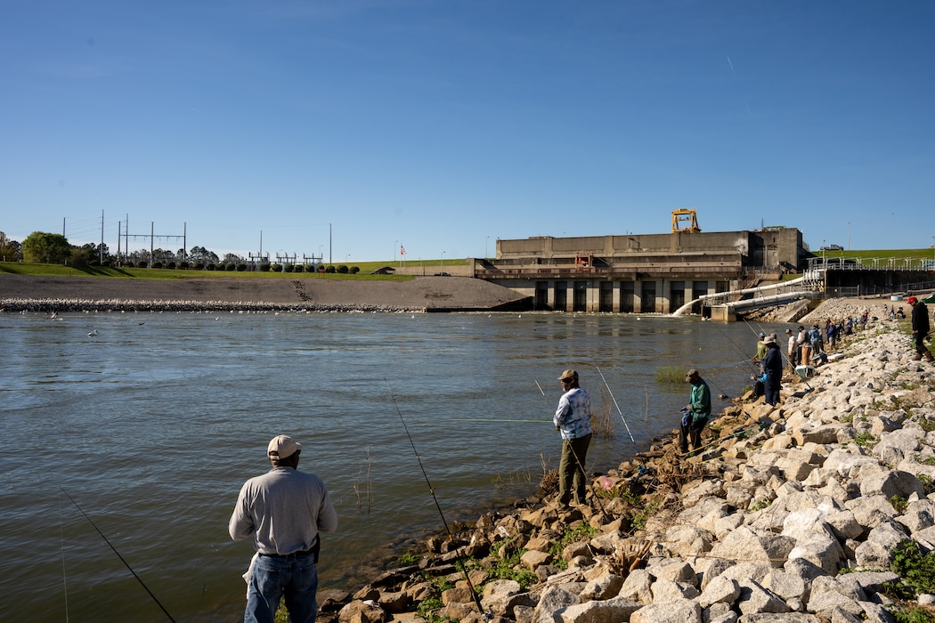 Charleston District hosts annual Wounded Warrior Fishing Event