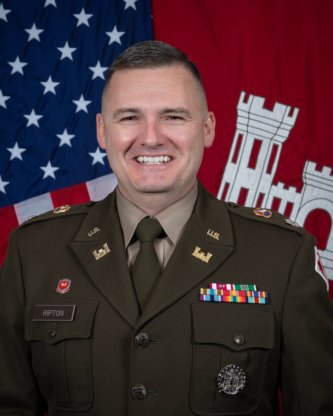 Memphis District Deputy Commander Lt. Col. Patrick “Pat” Ripton