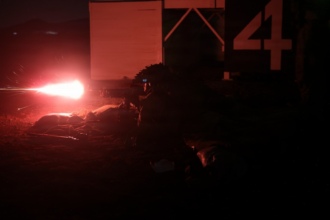 U.S. Marine Corps Pfc. Johnathan Nuno, a machine gunner with 3rd Littoral Combat Team, 3rd Marine Littoral Regiment, 3rd Marine Division, fires a M240G/B medium machine gun during a live-fire training event at Pohakuloa Training Area, Hawaii, Jan. 15, 2026.
