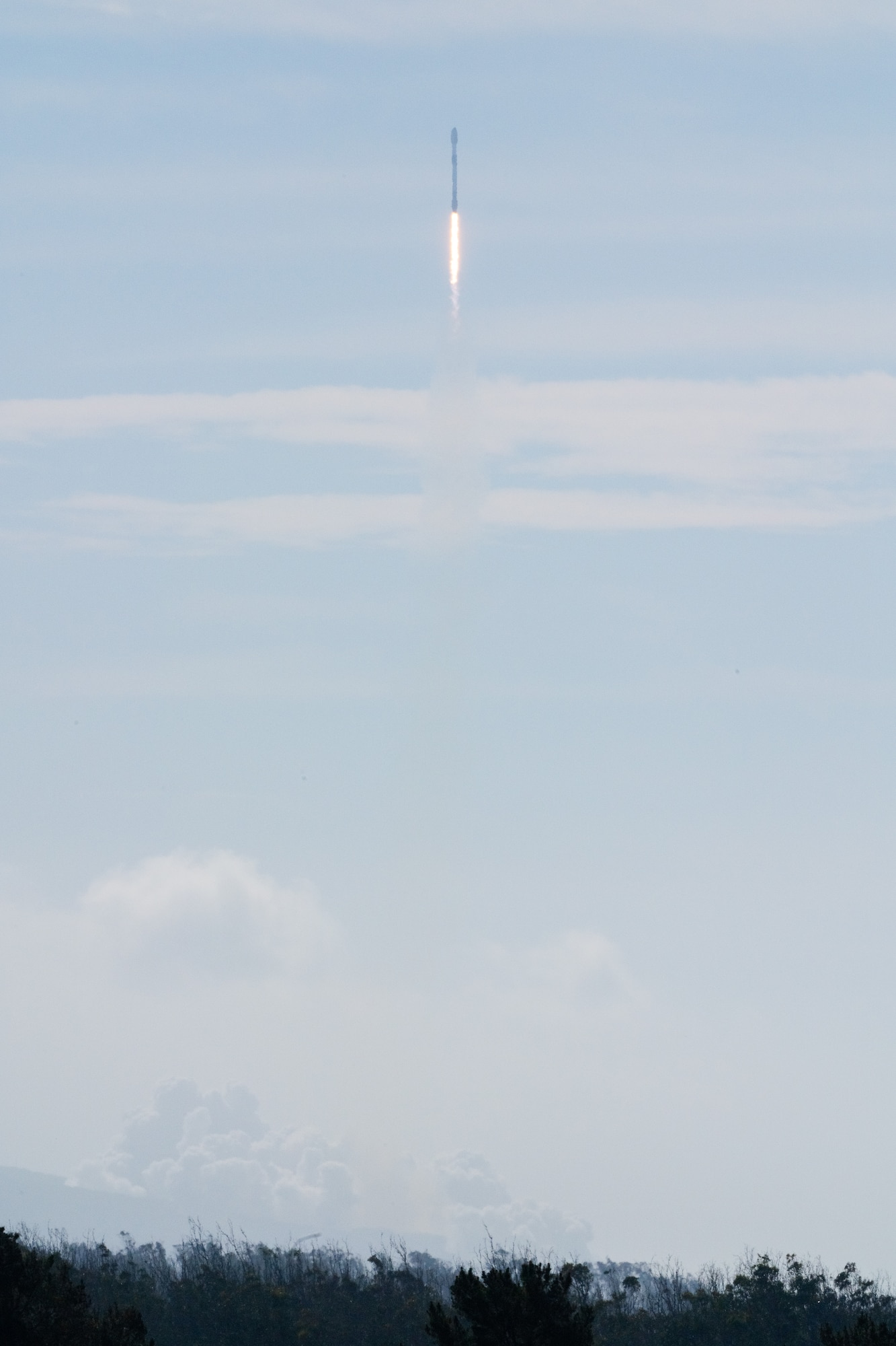 A Falcon 9 rocket carrying the Starlink 17-33 mission launches from Space Launch Complex 4 East (SLC-4E) at Vandenberg Space Force Base, Calif., Feb. 7, 2026.