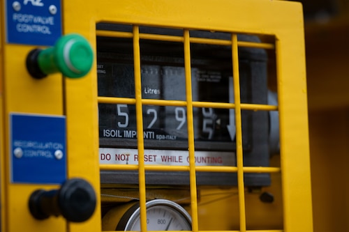 A metering gauge tracks the refueling process of an F-35 Lightning II aircraft during Exercise Point Blank 26 at RAF Leeming.