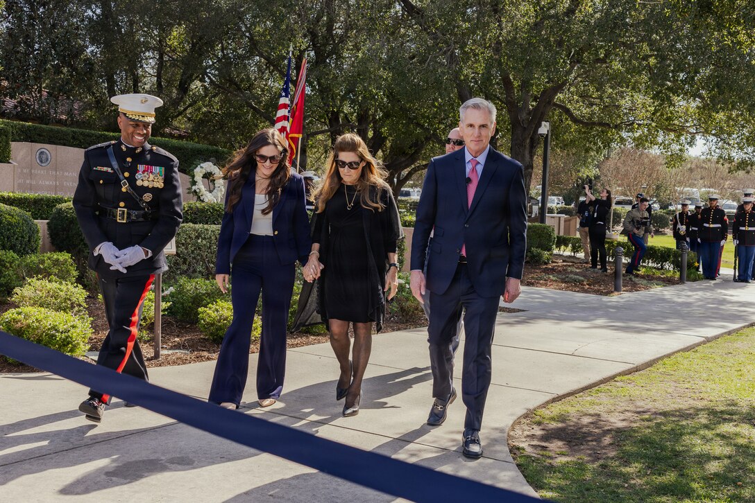 From left to right, U.S. Marine Corps Brig. Gen. Brown, commanding general of Marine Corps Installations West, Marine Corps Base Camp Pendleton; Ashley Reagan Dunster, President Ronald Reagan’s granddaughter; Colleen Raegan, wife of Michael Reagan, President Ronald Reagan’s son; and 55th Speaker of the United States House of Representatives, Kevin McCarthy, participate in the wreath-laying ceremony honoring former U.S. President Ronald Reagan at the Ronald Reagan Presidential Library and Museum in Simi Valley, Calif., Feb. 6, 2026.