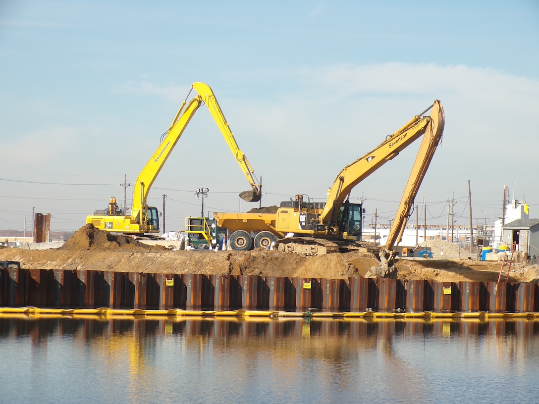 DEEPWATER, N.J. (Jan. 13, 2026) U.S. Army Corps of Engineers contractors conduct construction work at the former DuPont Chambers Works plant in Deepwater, N.J.
Under the Formerly Utilized Sites Remediation Program (FUSRAP), the Army Corps is cleaning up radioactive waste associated with Manhattan Project research that took place at the site during the World War II era. (U.S. Army Photo)
