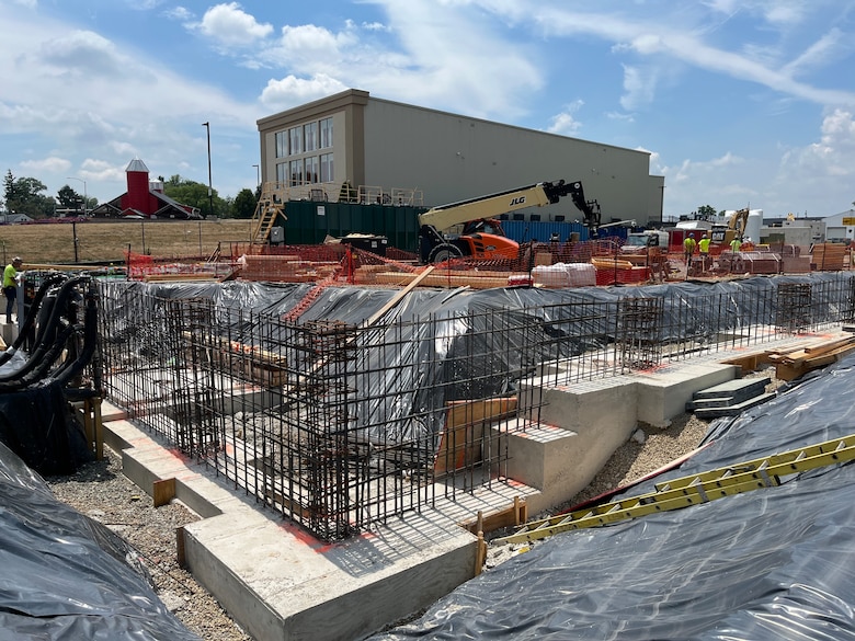 DEEPWATER, N.J. (Jan. 13, 2026) U.S. Army Corps of Engineers contractors conduct construction work at the former DuPont Chambers Works plant in Deepwater, N.J.
Under the Formerly Utilized Sites Remediation Program (FUSRAP), the Army Corps is cleaning up radioactive waste associated with Manhattan Project research that took place at the site during the World War II era. (U.S. Army Photo)