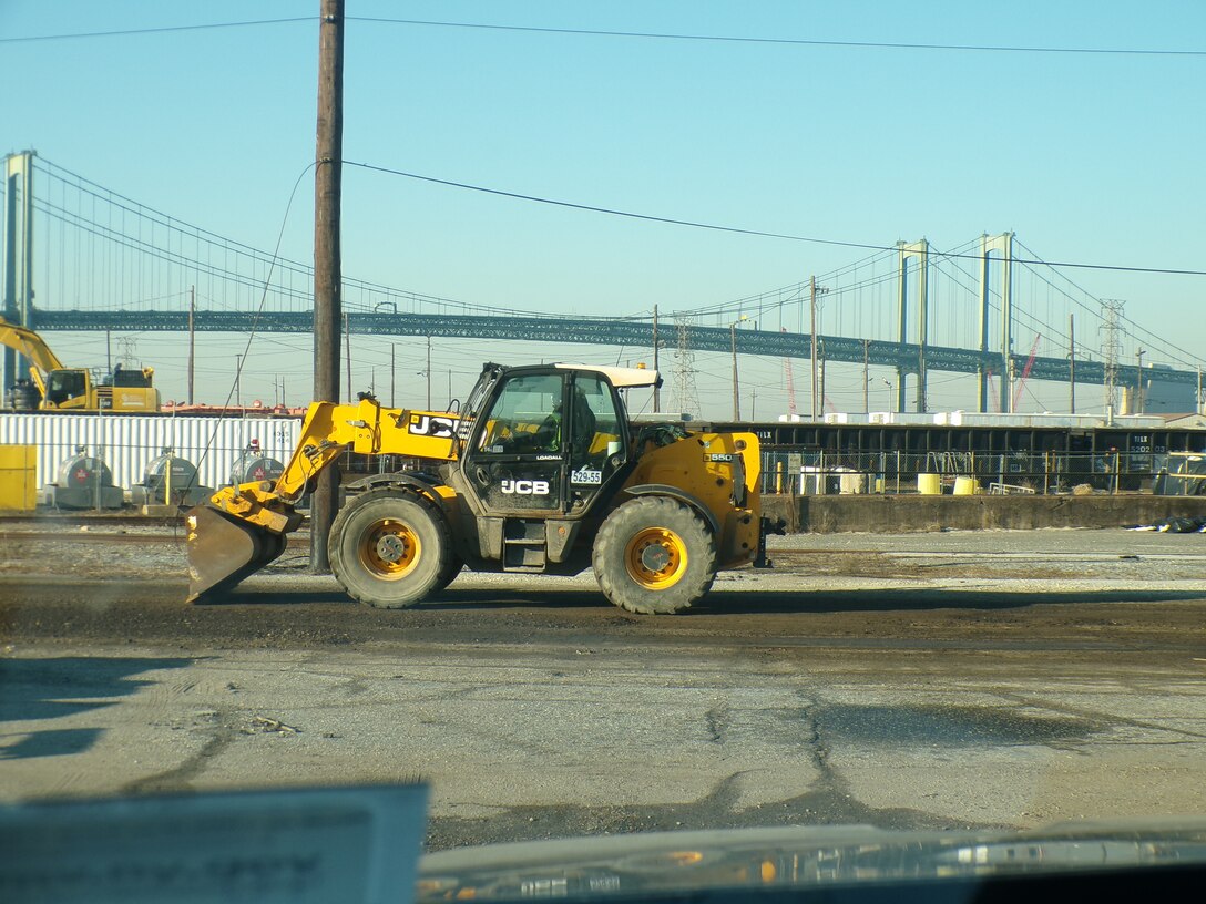 DEEPWATER, N.J. (Jan. 13, 2026) U.S. Army Corps of Engineers contractors conduct construction work at the former DuPont Chambers Works plant in Deepwater, N.J.
Under the Formerly Utilized Sites Remediation Program (FUSRAP), the Army Corps is cleaning up radioactive waste associated with Manhattan Project research that took place at the site during the World War II era. (U.S. Army Photo)
