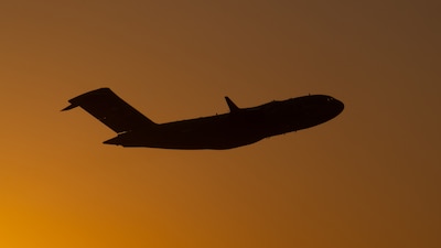 ABD Kuvvetleri, IŞİD Tutuklularını Irak'a Transfer Etmek İçin Suriye'deki Görevini Tamamladı