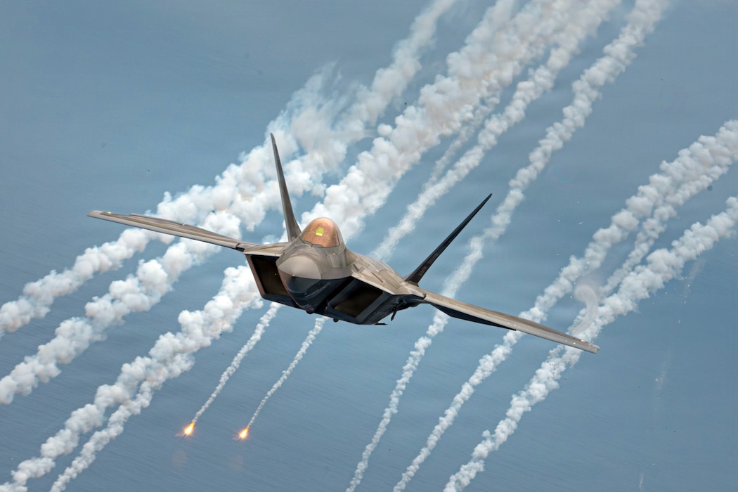 F-22 flying
