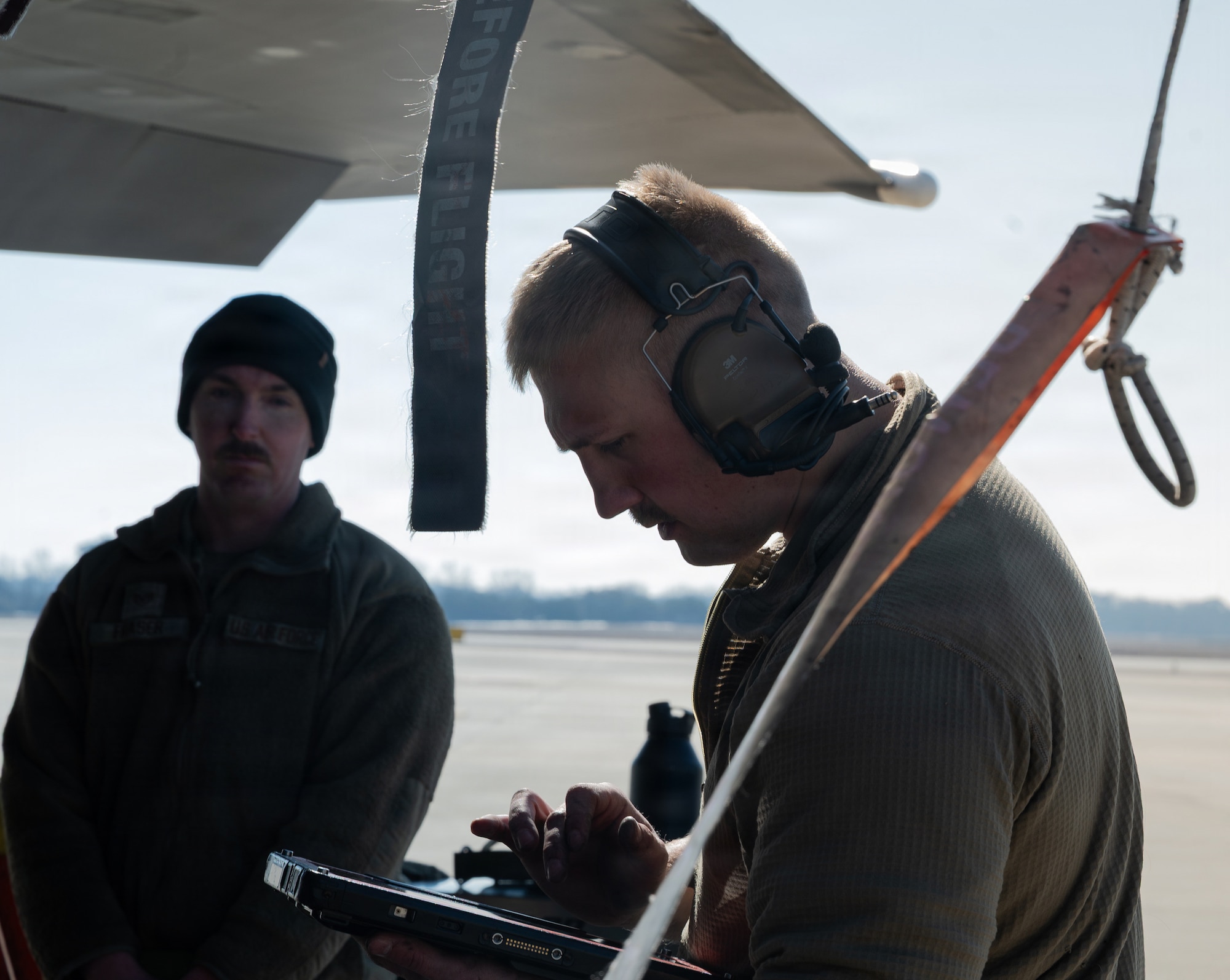 U.S. Air Force Airmen assigned to the 334th Fighter Generation Squadron participate in a Airpower Generation Rally at Seymour Johnson Air Force Base, North Carolina, Feb. 6, 2026. The event tested maintainers’ ability to generate aircraft efficiently while maintaining safety and precision. (U.S. Air Force photo by Airman 1st Class Holly Leonard)