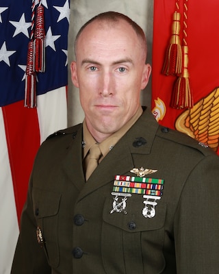 Portrait of Lieutenant Colonel Andrew V. Lundskow