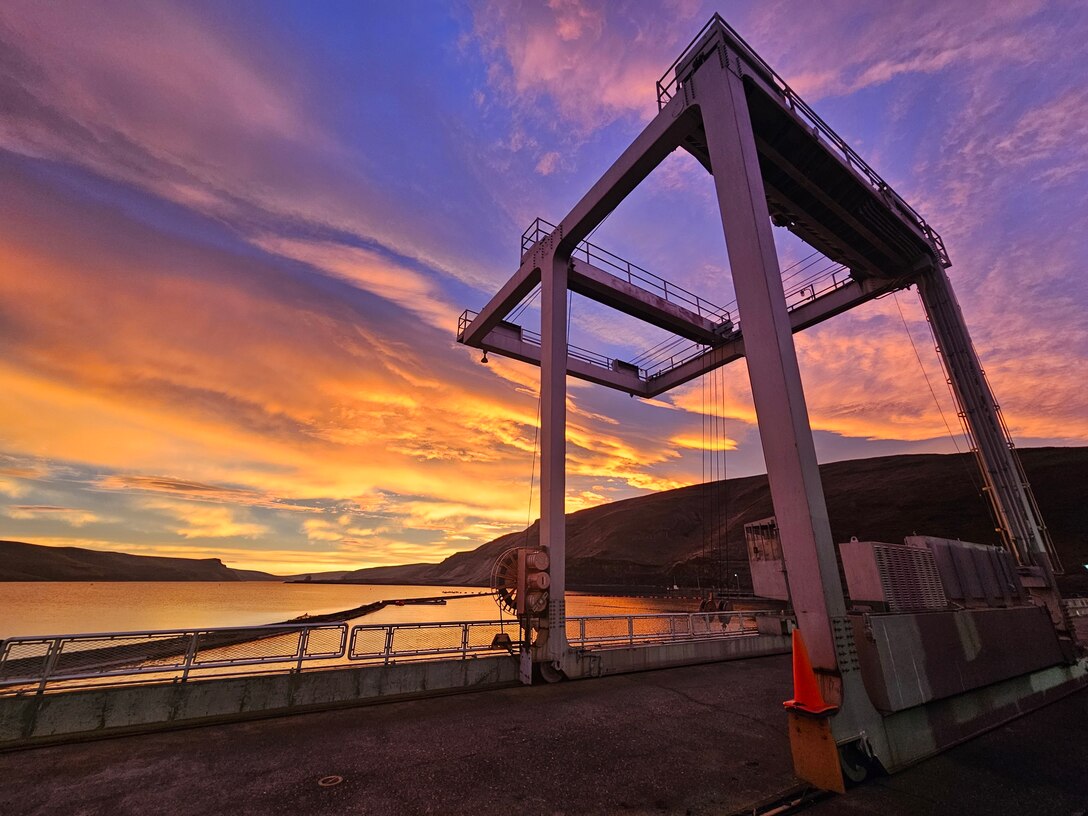 Unit 2 Trash Rake at Little Goose Lock and Dam.