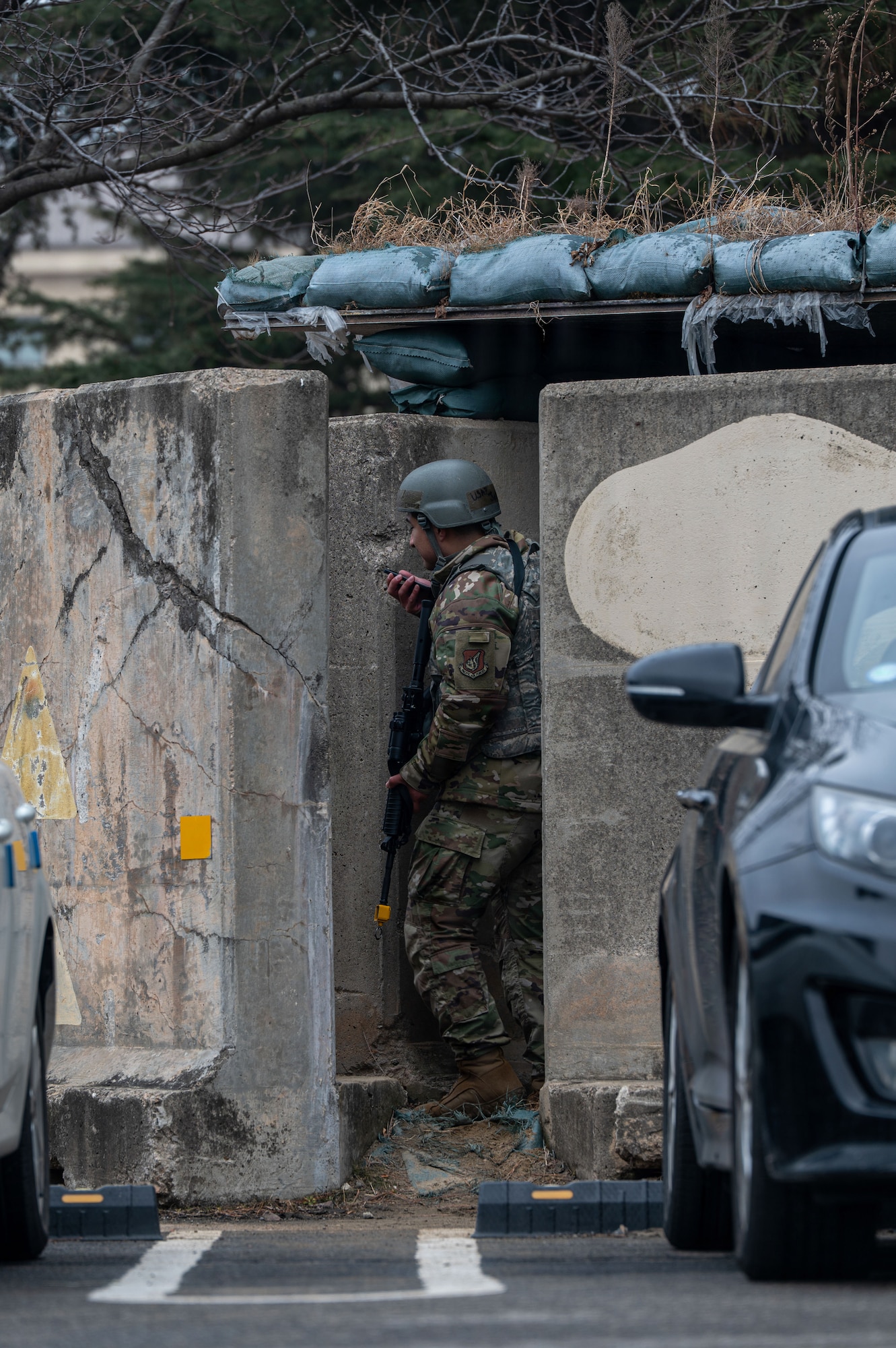Airman mans defensive fighting position.