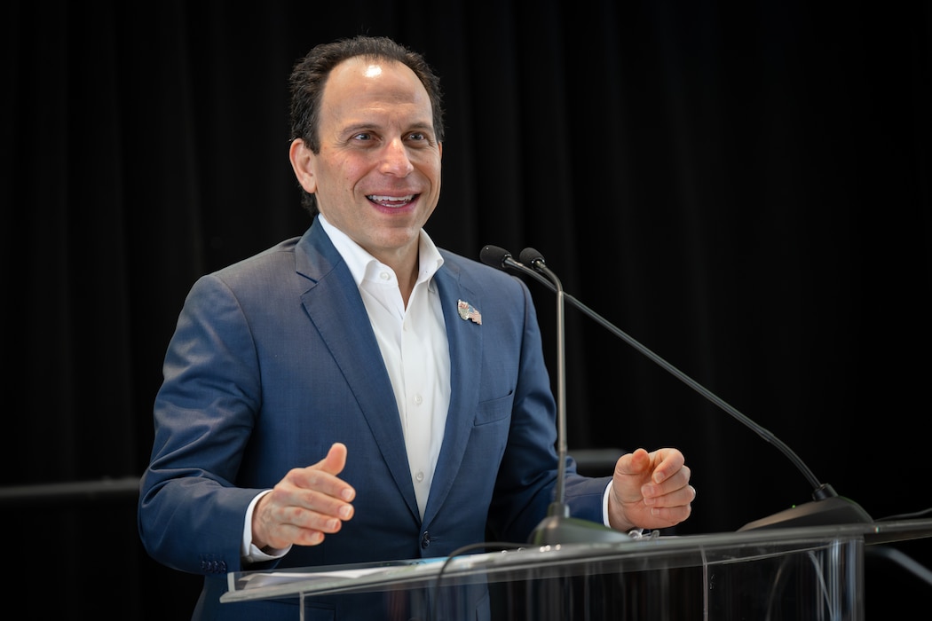 Craig Greenberg, mayor of Louisville, Ky., speaks at a press conference Feb. 23, 2025, announcing the return of the Thunder Over Louisville air show and fireworks display to the banks of the Ohio River April 18. Historic flooding caused the cancelation of last year’s event, which typically draws more than 100,000 spectators. (U.S. Air National Guard photo by Dale Greer)