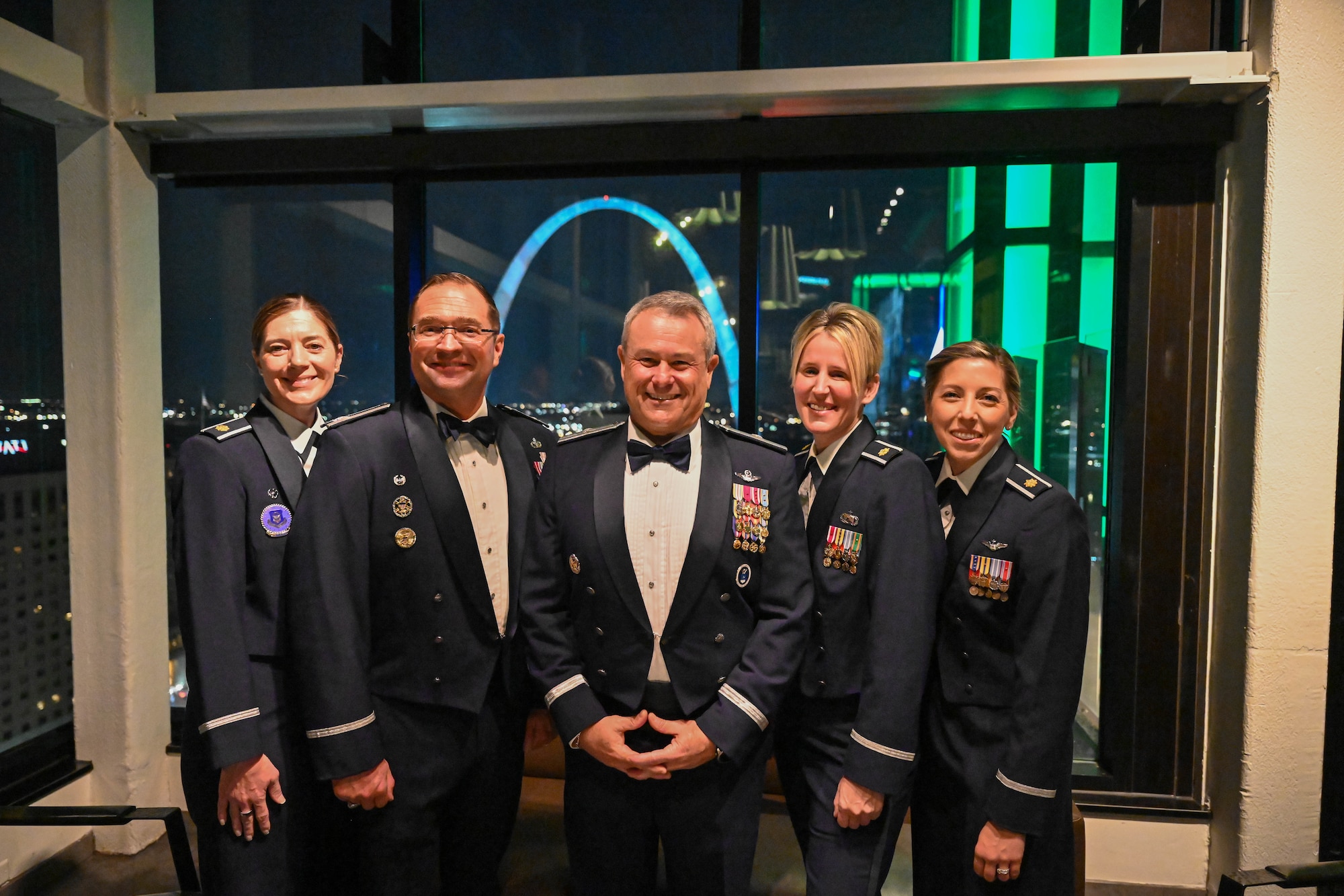From left) Maj. Micah D. Bluto, 351st Recruiting Squadron commander, Dobbins Air Reserve Base, Marietta, Georgia, Col. Sean “Metro” Fellows, 367th Recruiting Group commander, Robins Air Force Base, Georgia, Brig. Gen. McPike, Deputy Commander of the Air Force Recruiting Service, headquartered at JBSA-Randolph, Texas, Maj. Jessica A. Boettcher, 353d Recruiting Squadron commander, March Air Reserve Base, California, and Maj. Allie Dallas Zillweger, 352d Recruiting Squadron commander, Naval Air Station, Joint Reserve Base, Fort Worth, Texas, pose in front of the St. Louis Arch during the Recruiting Training Event, Jan 29, 2026, in St. Louis, Missouri. The RTE held Jan 25-30, 2026, trained over 500 AFR recruiters, and celebrated recruiting accomplishments over FY25 after exceeding the AFR recruiting goal of 7,600 for a second consecutive year. (U.S. Air Force photo by Tech. Sgt. Della Creech)
