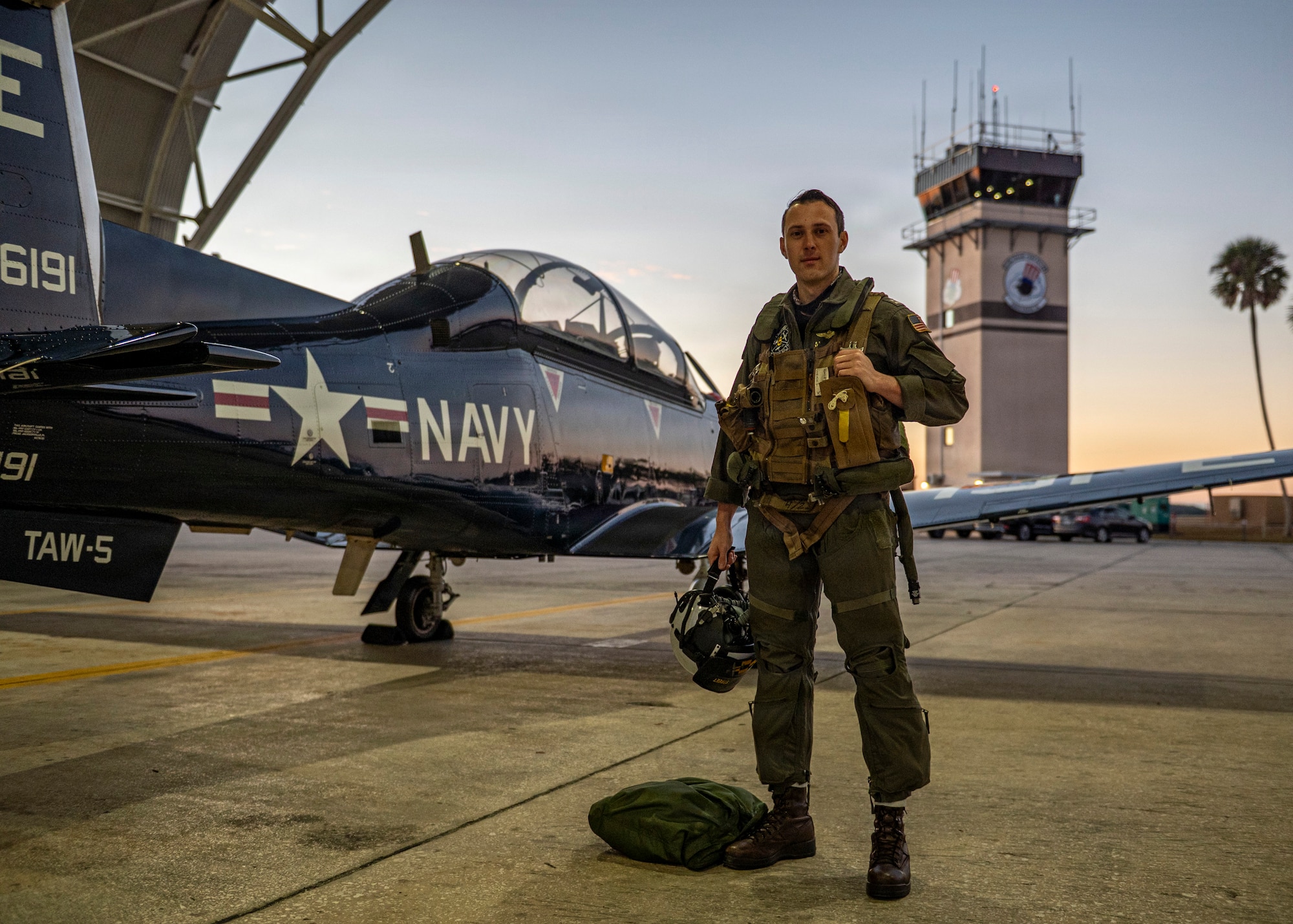 U.S. Navy Lt. Ben Smart, an instructor pilot assigned to Training Air Wing (TW-5) FIVE, poses for a photo at Avon Park Air Force Range, Florida, Jan. 28, 2026. Smart served as cadre supporting a five-week joint primary naval aviation training detachment at the range. (U.S. Air Force photo by Senior Airman Leonid Soubbotine)