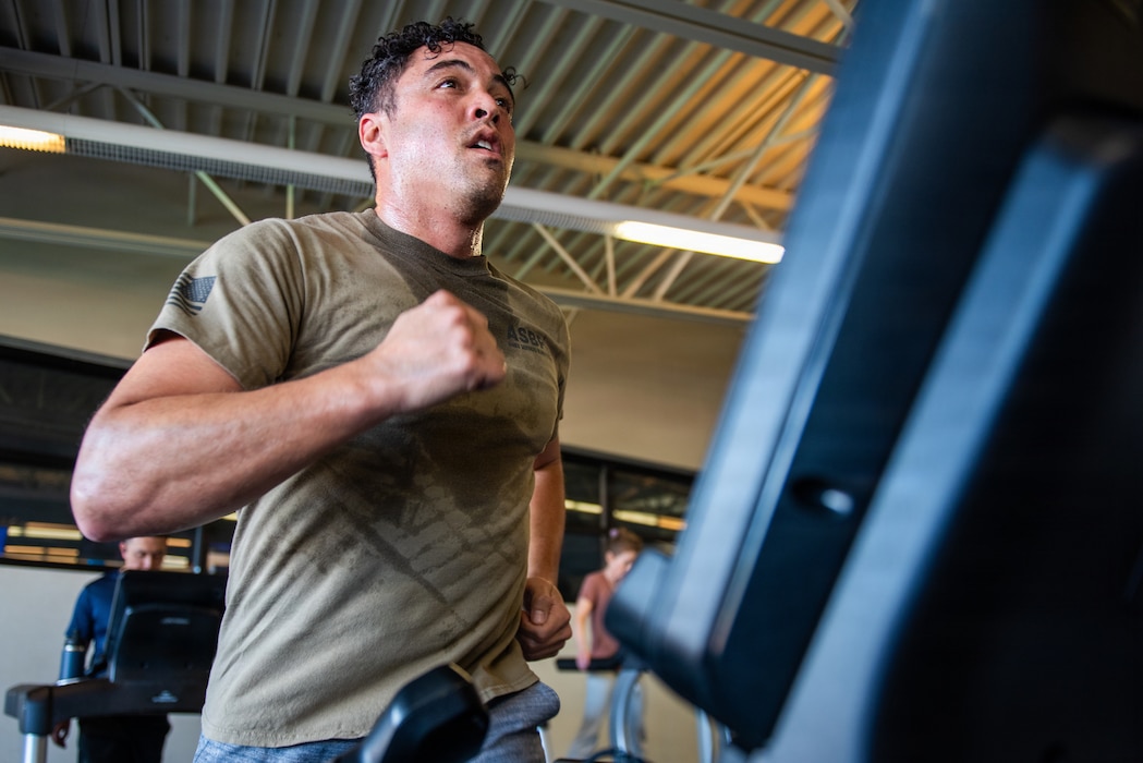 Airman runs on treadmill