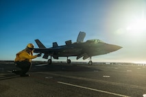 A U.S. Marine Corps F-35B Lightning II with Marine Fighter Attack Squadron (VMFA) 122, 11th Marine Expeditionary Unit, prepares to launch from Wasp-class amphibious assault ship USS Boxer (LHD 4), in the Pacific Ocean, Feb. 26, 2026.