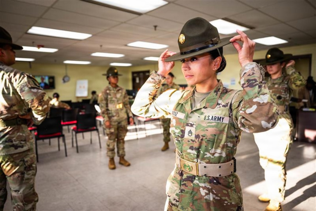 U.S. Army standardizes drill sergeant campaign hats