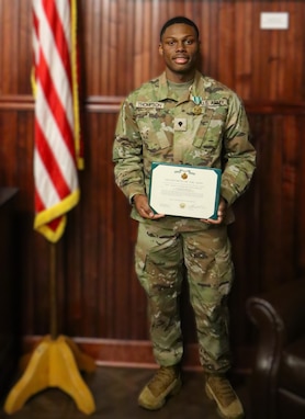 Army Reserve Soldier presented with transportation brigade's "Soldier of the Quarter" award